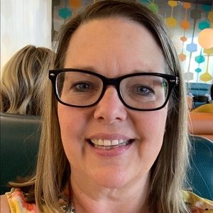 Meet your Posher, Theresa